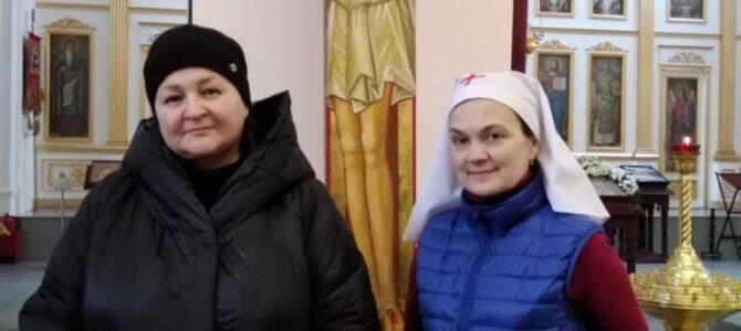 Сестры милосердия нашего храма поздравили воинов с Днём Защитника Отечества