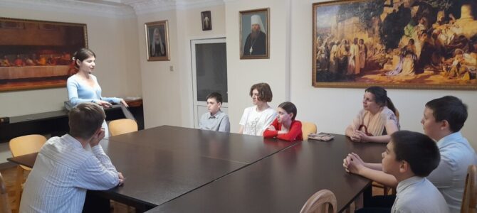 В нашем храме прошла встреча иоанновцев с выпускницей Ростовского государственного медицинского университета